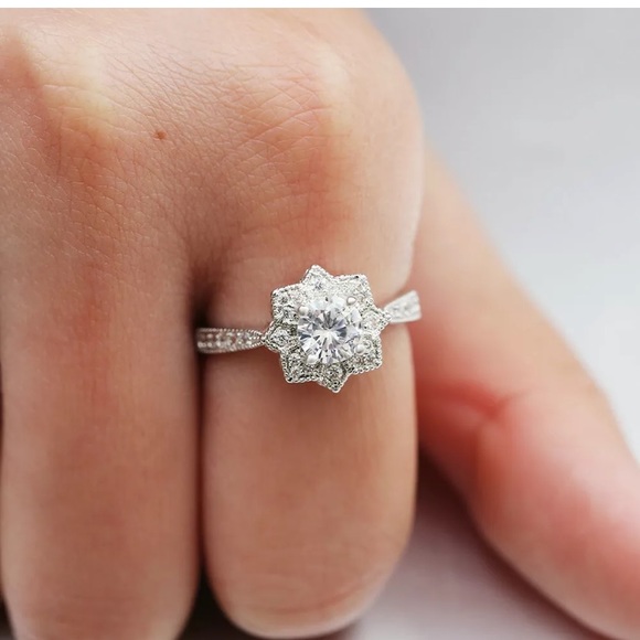 925 Silver Wedding Engagement Ring White Sapphire - Picture 12 of 12